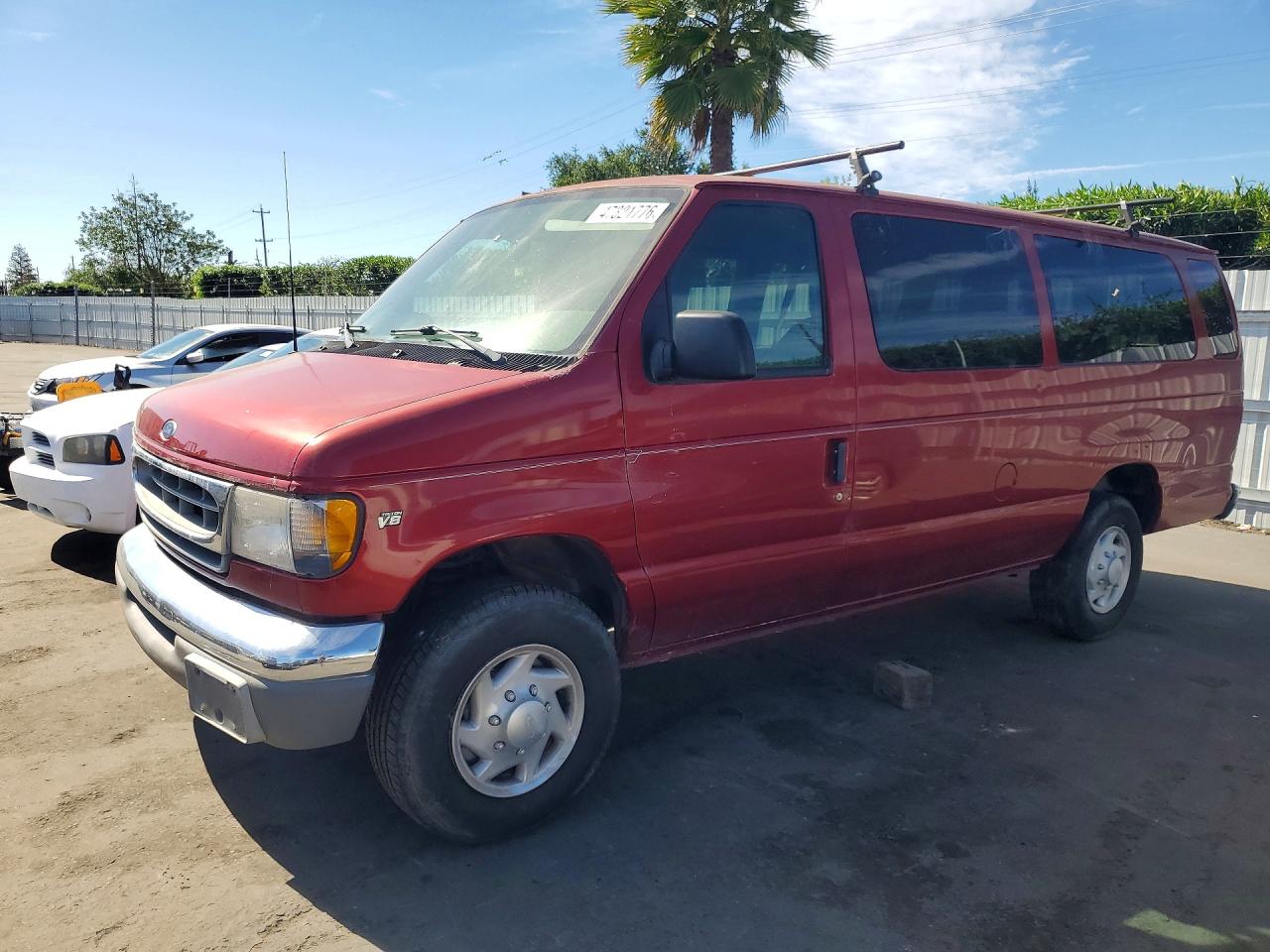 FORD ECONOLINE 2000 — 2