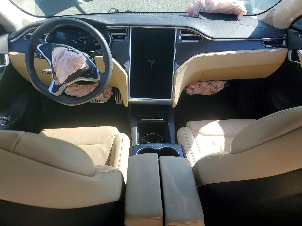 TESLA MODEL S 2017 — 9