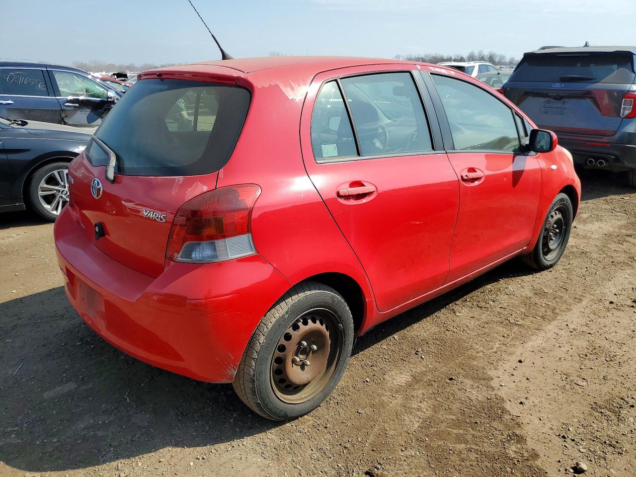 TOYOTA YARIS 2011 — 4