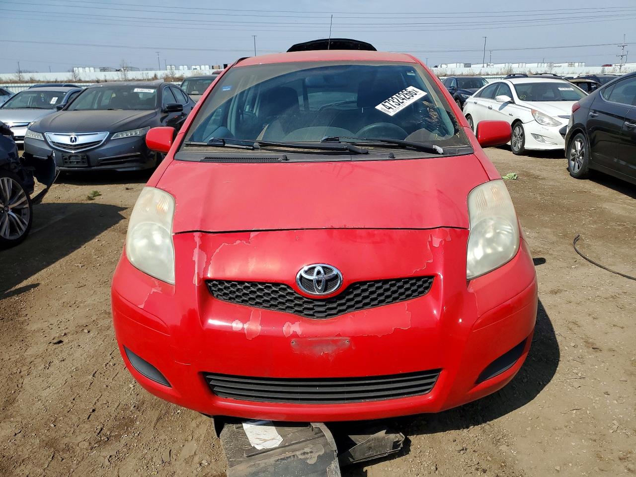 TOYOTA YARIS 2011 — 6