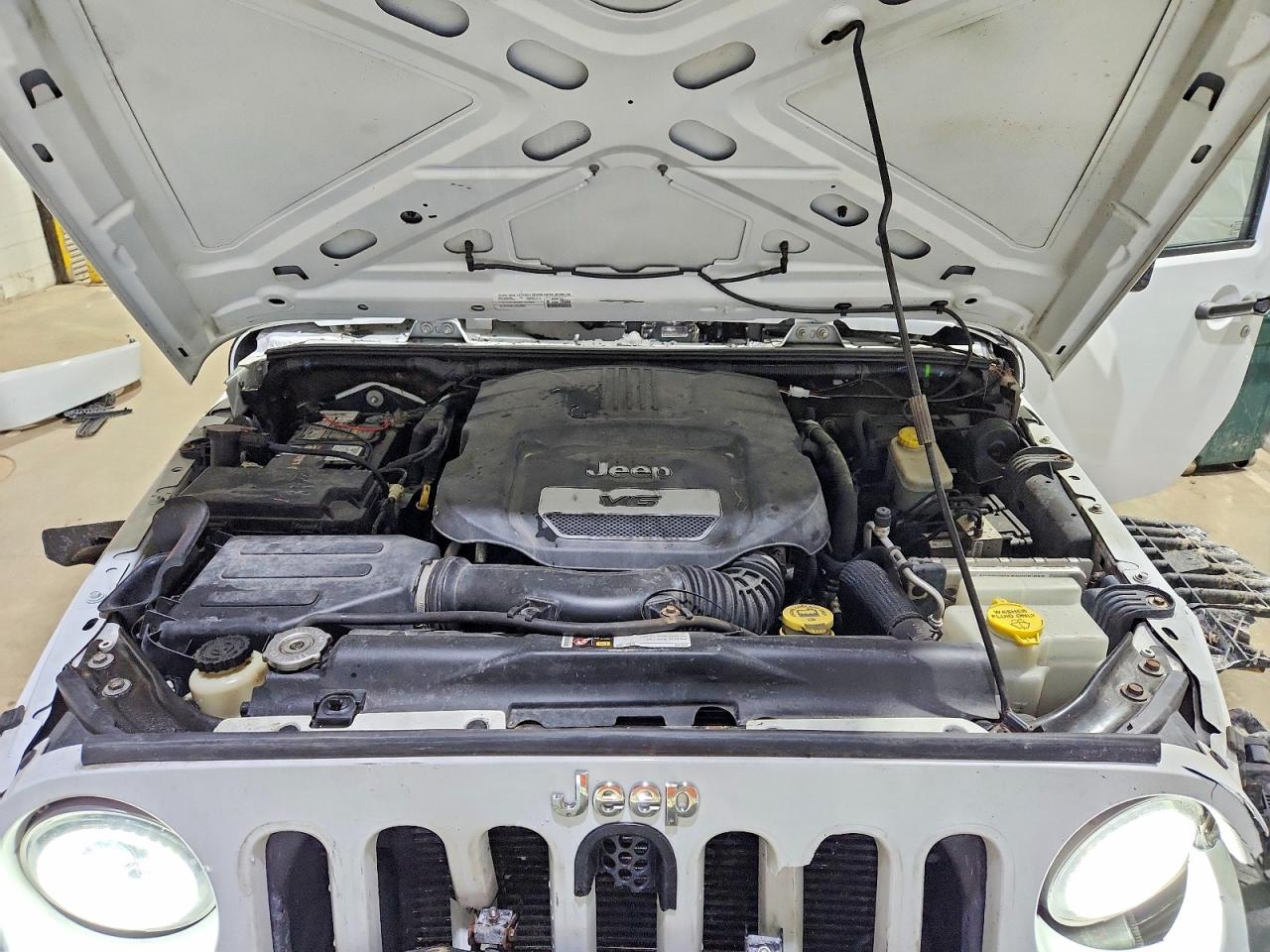 JEEP WRANGLER 2015 — 12