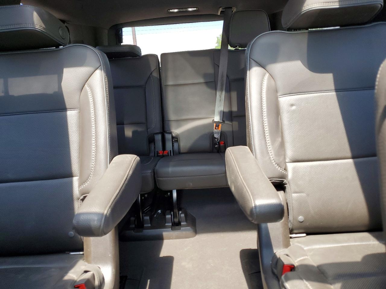 GMC YUKON 2021 — 11
