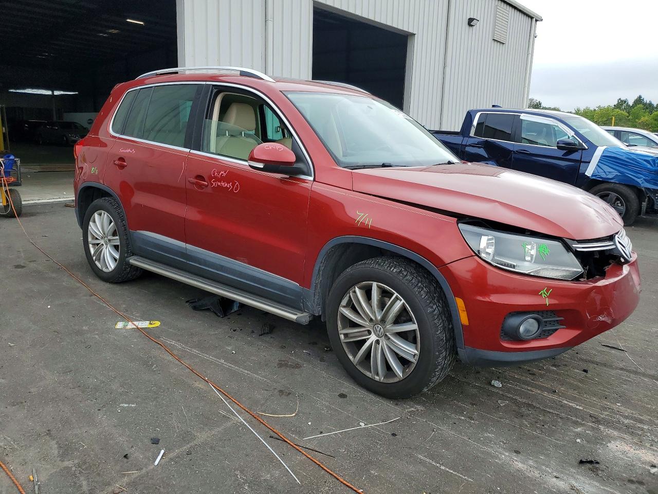 VOLKSWAGEN TIGUAN 2015 — 5