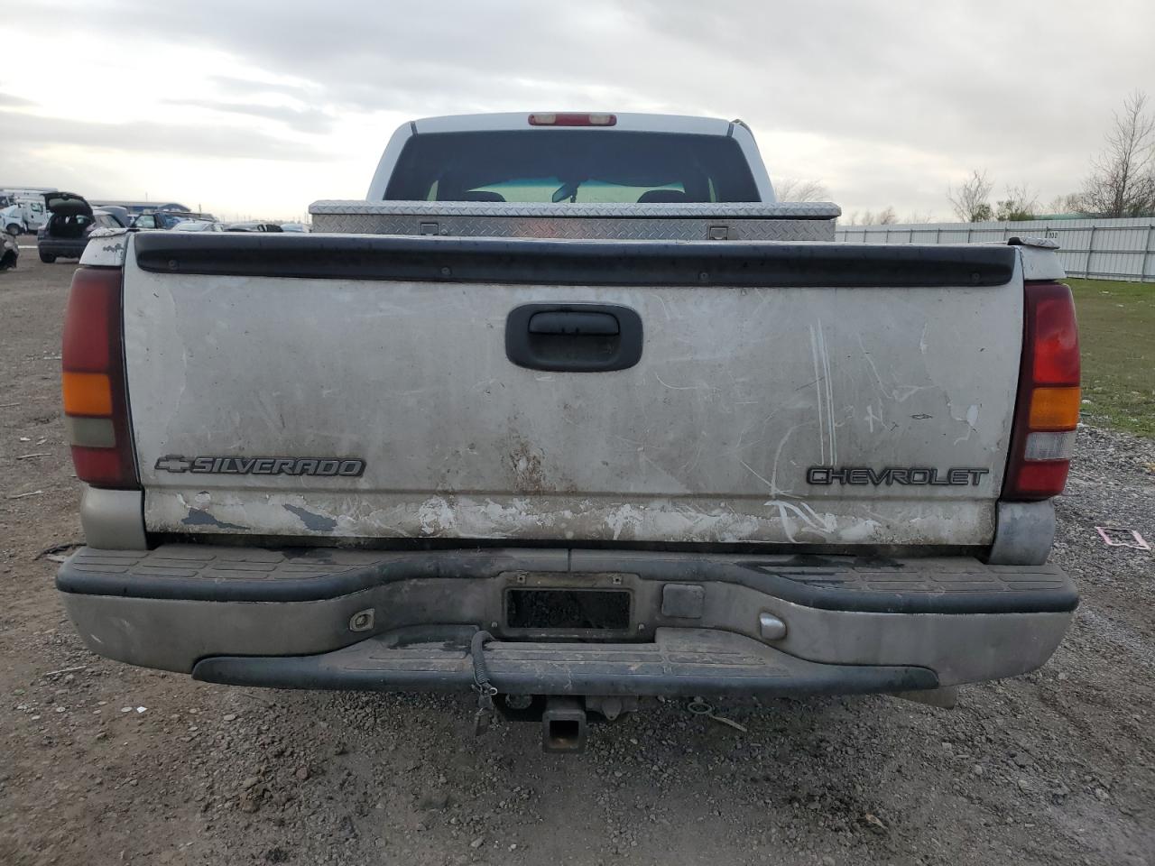 CHEVROLET SILVERADO 2000 — 7