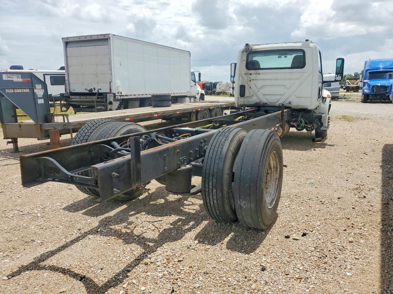 2021 INTERNATIONAL MV607