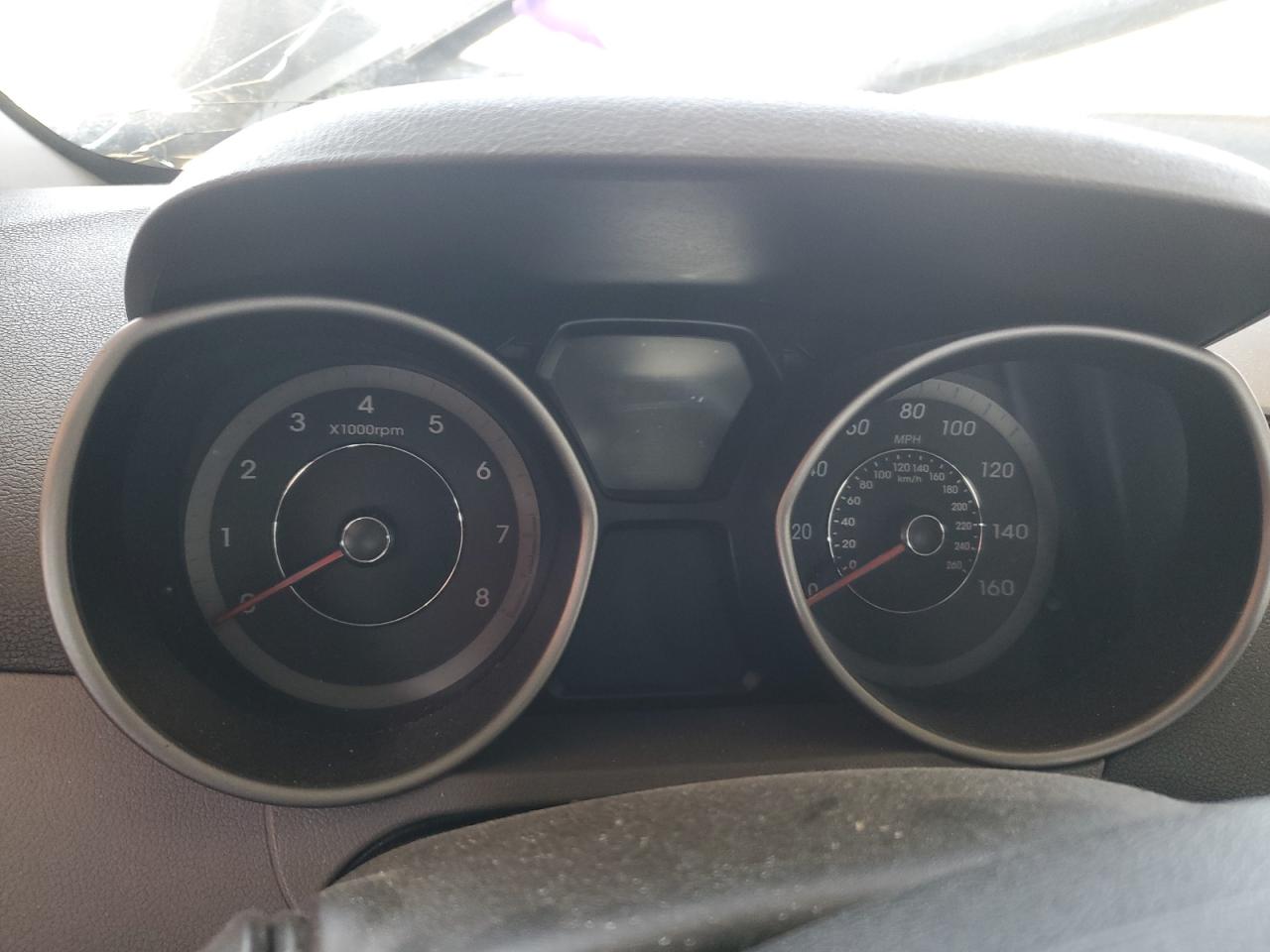 HYUNDAI ELANTRA 2015 — 10