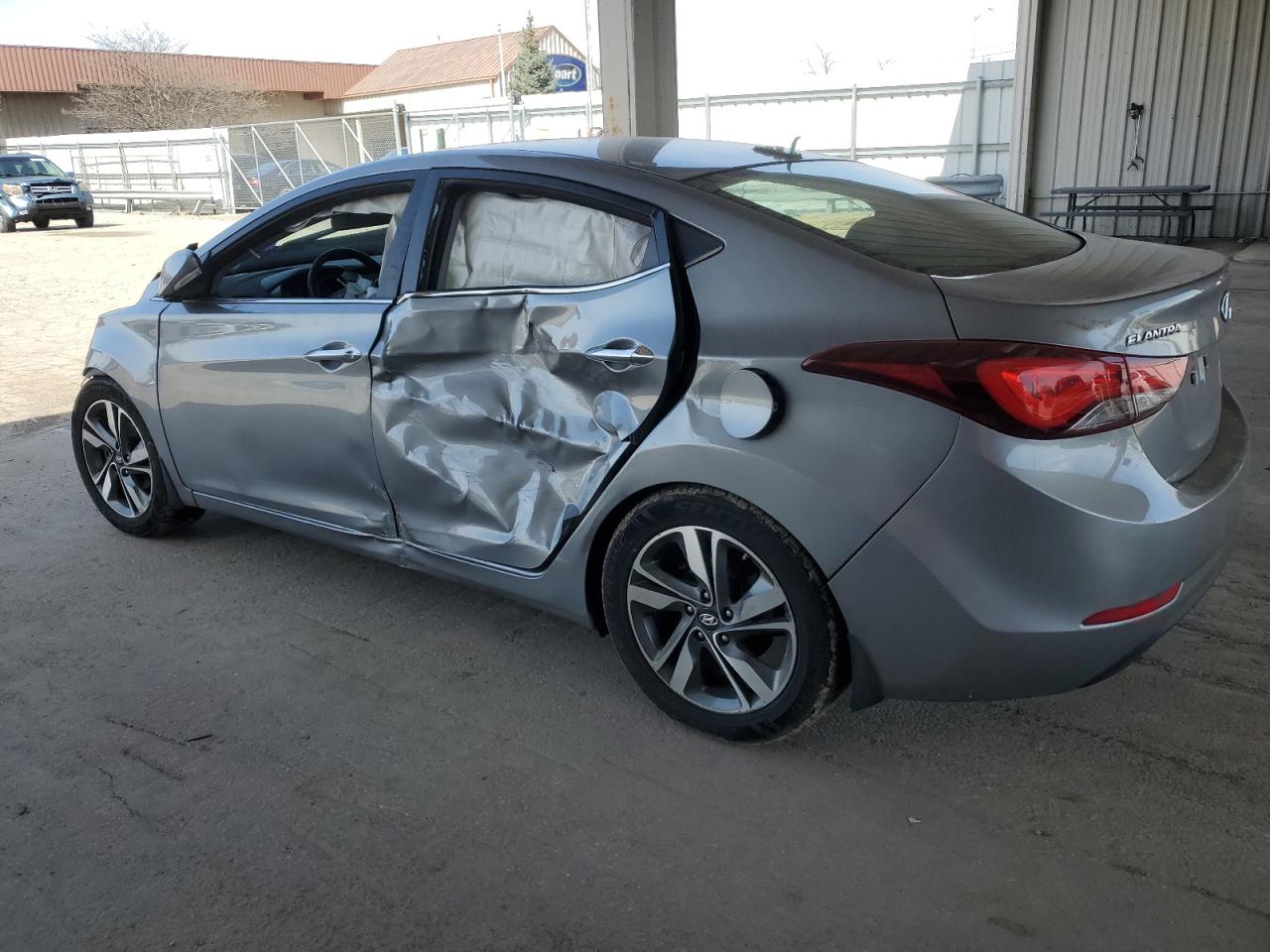 HYUNDAI ELANTRA 2015 — 3