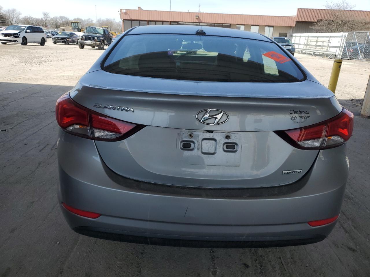 HYUNDAI ELANTRA 2015 — 7
