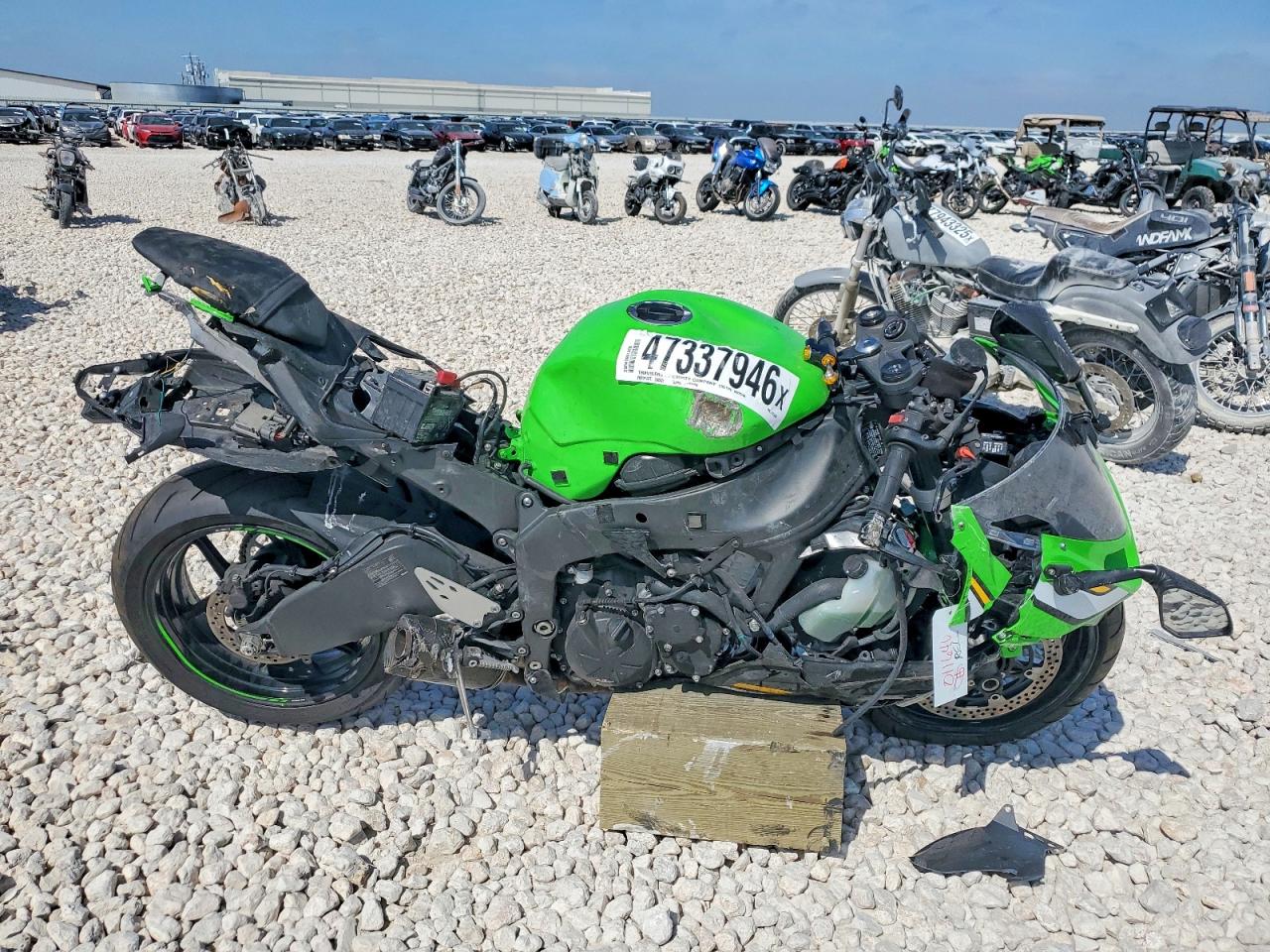 KAWASAKI ZX636 2025 — 2
