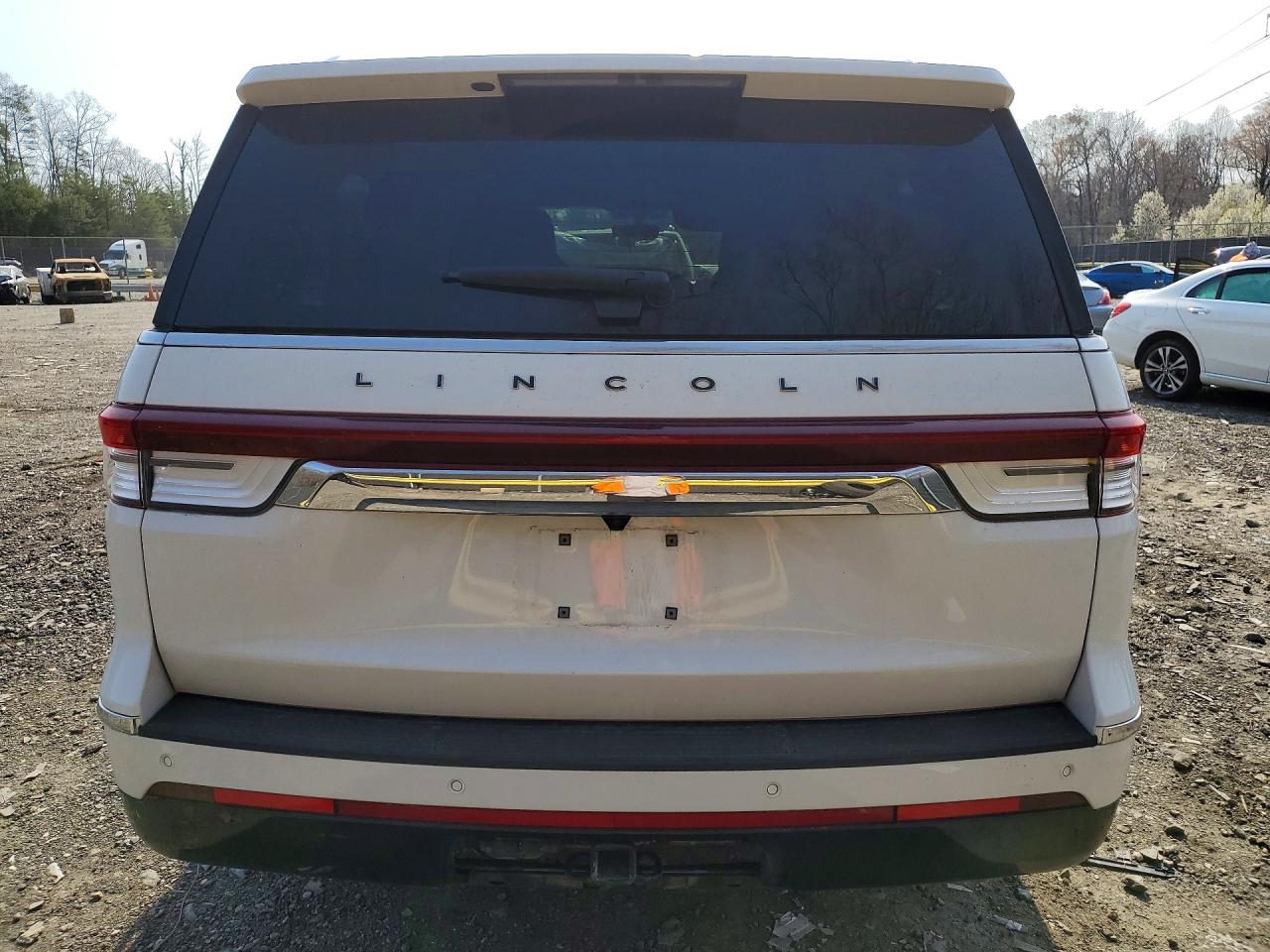 LINCOLN NAVIGATOR 2022 — 7
