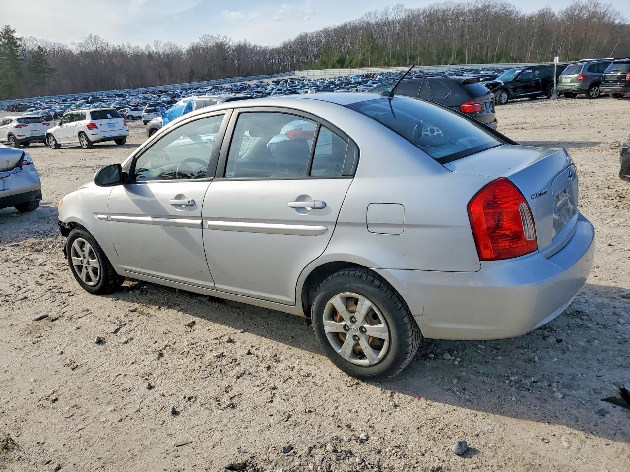HYUNDAI ACCENT 2008 — 3