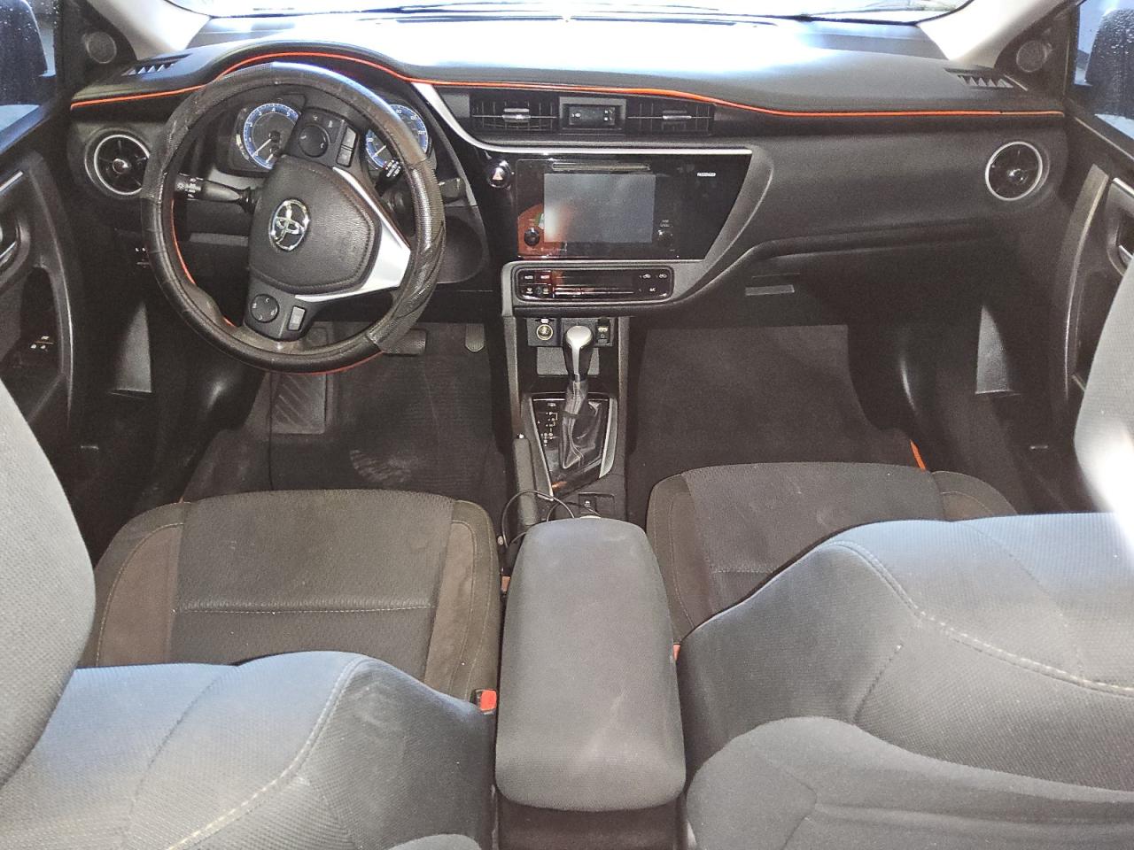 TOYOTA COROLLA 2017 — 9
