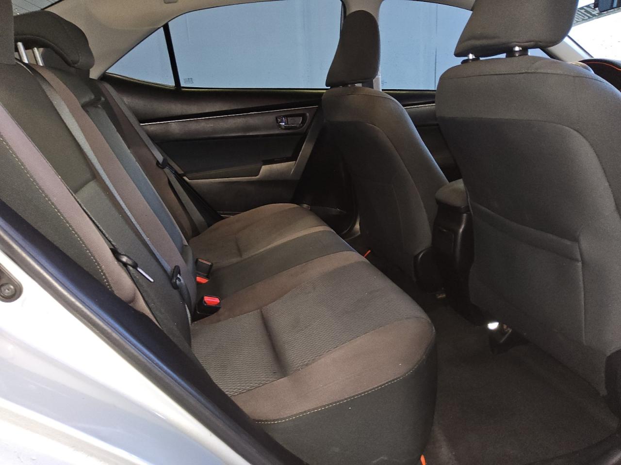 TOYOTA COROLLA 2017 — 11