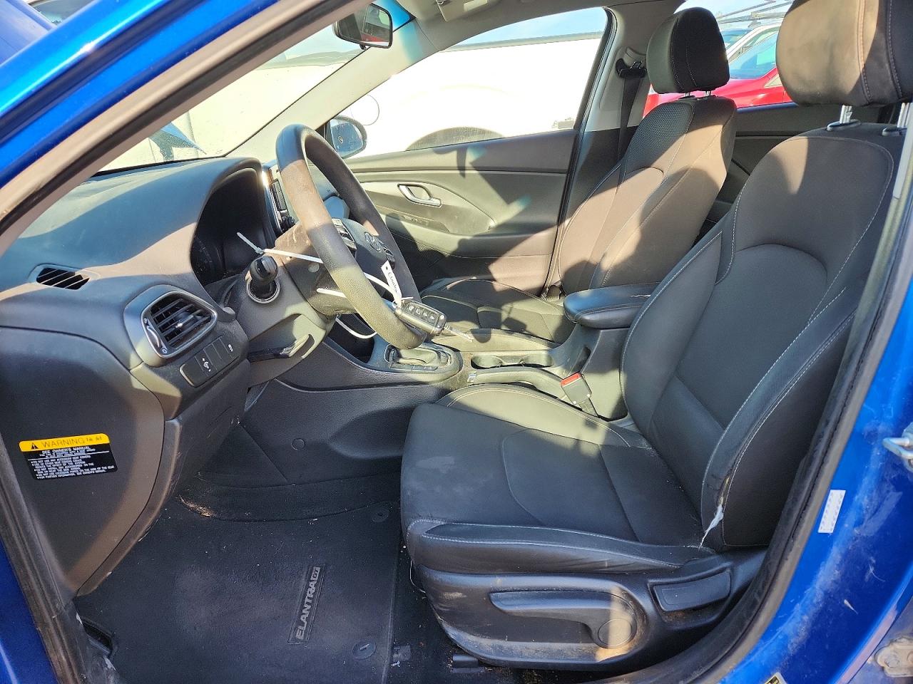 HYUNDAI ELANTRA GT 2018 — 8
