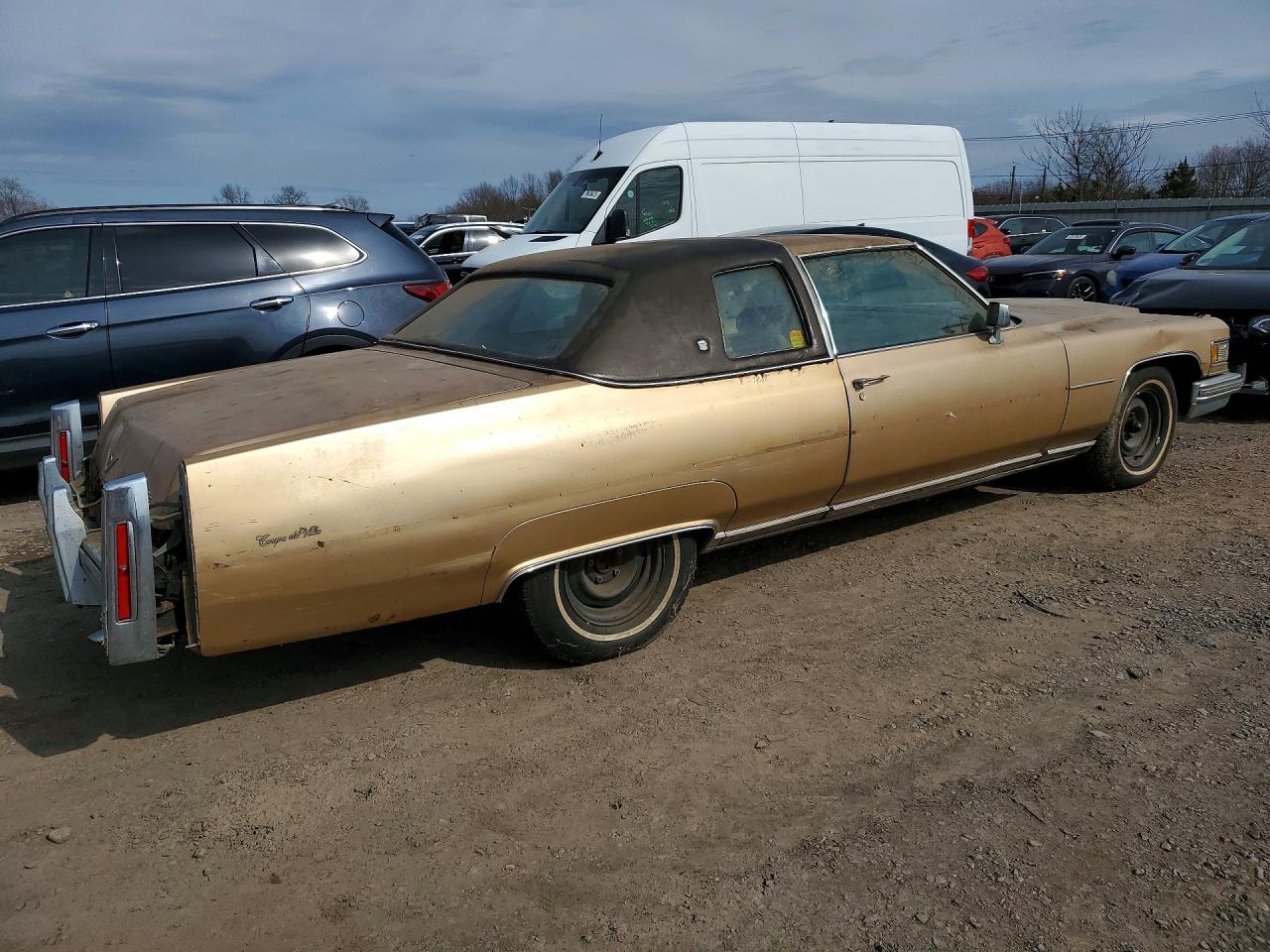 CADI COUPDEVILL 1974 — 4