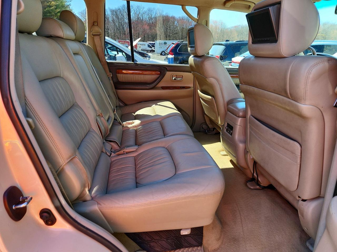 LEXUS LX 470 2006 — 12
