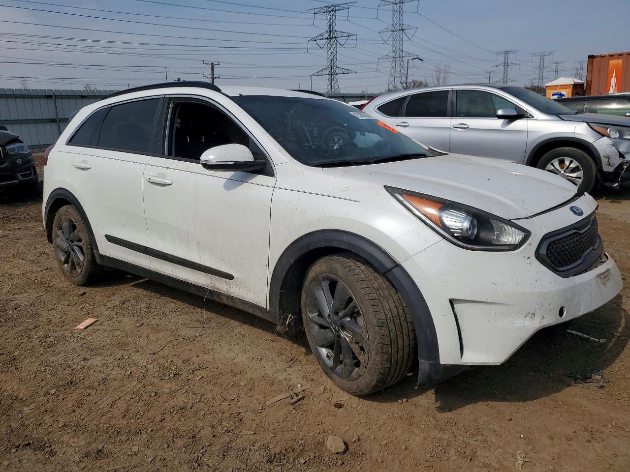 KIA NIRO 2017 — 5