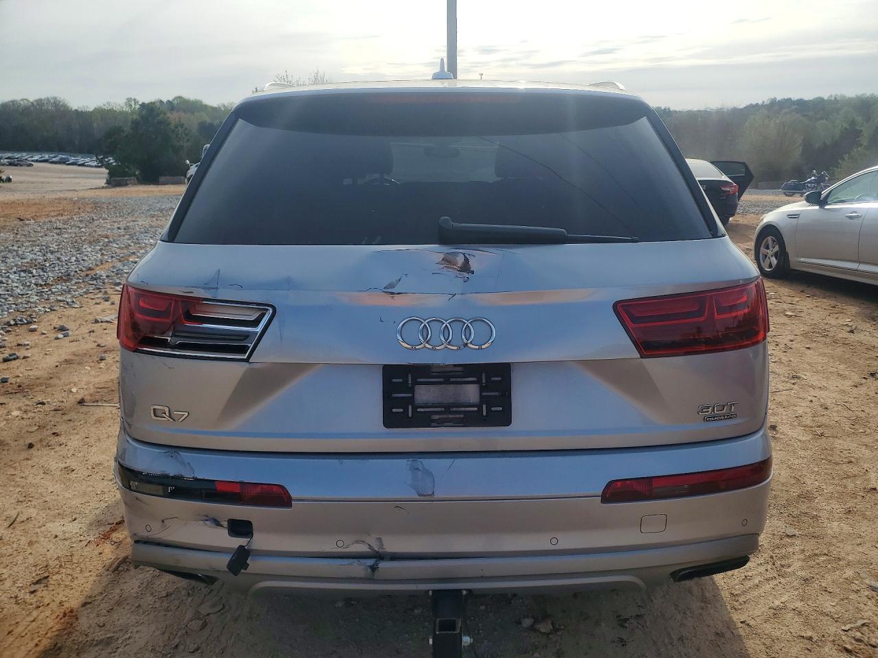 AUDI Q7 2018 — 7