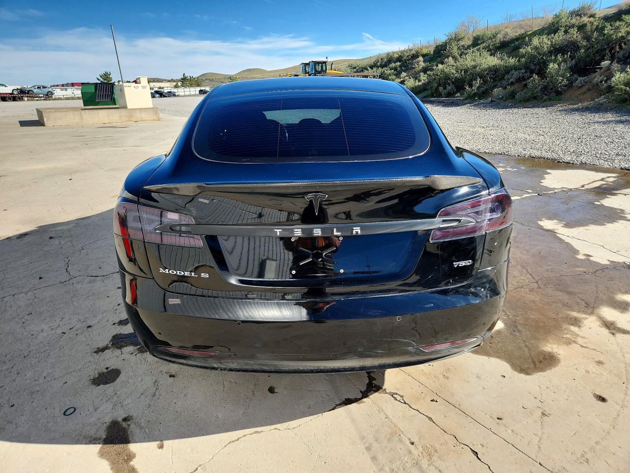 TESLA MODEL S 2018 — 7