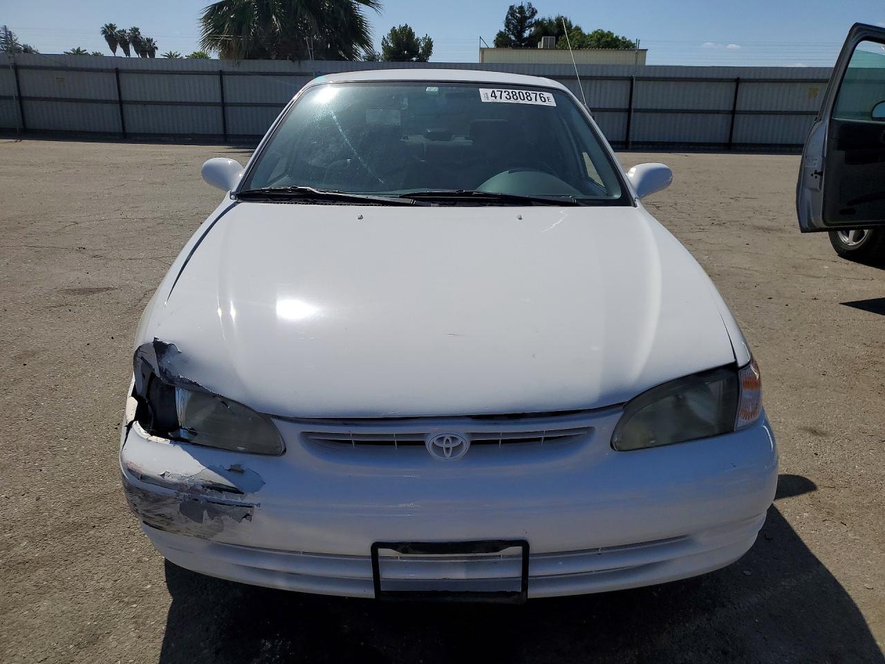TOYOTA COROLLA 2000 — 6