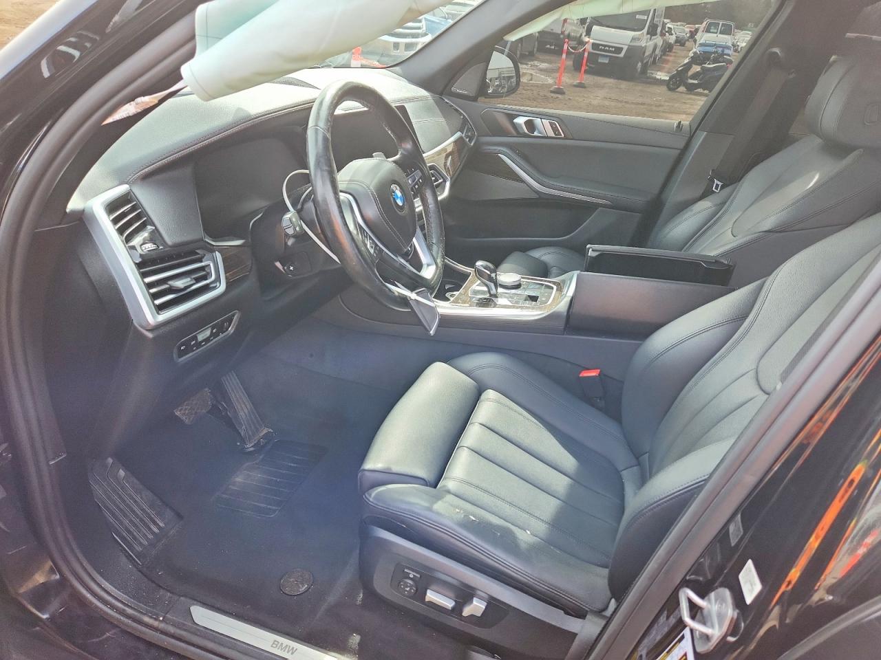 BMW X5 2021 — 8