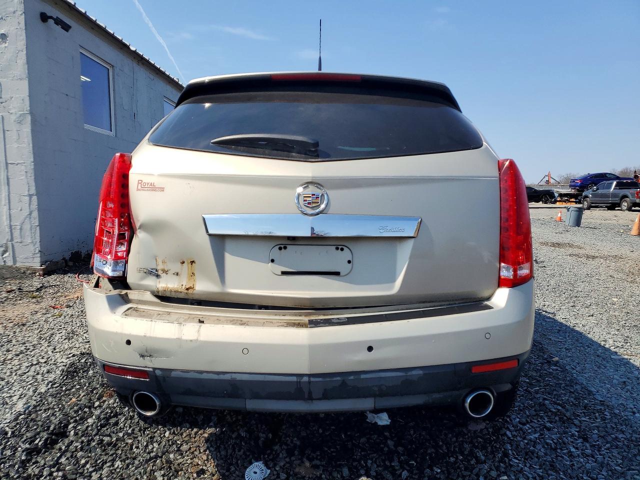 CADILLAC SRX 2010 — 7