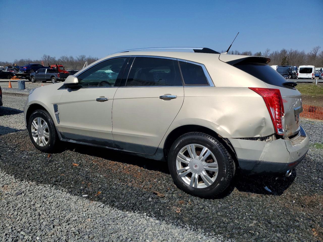 CADILLAC SRX 2010 — 3