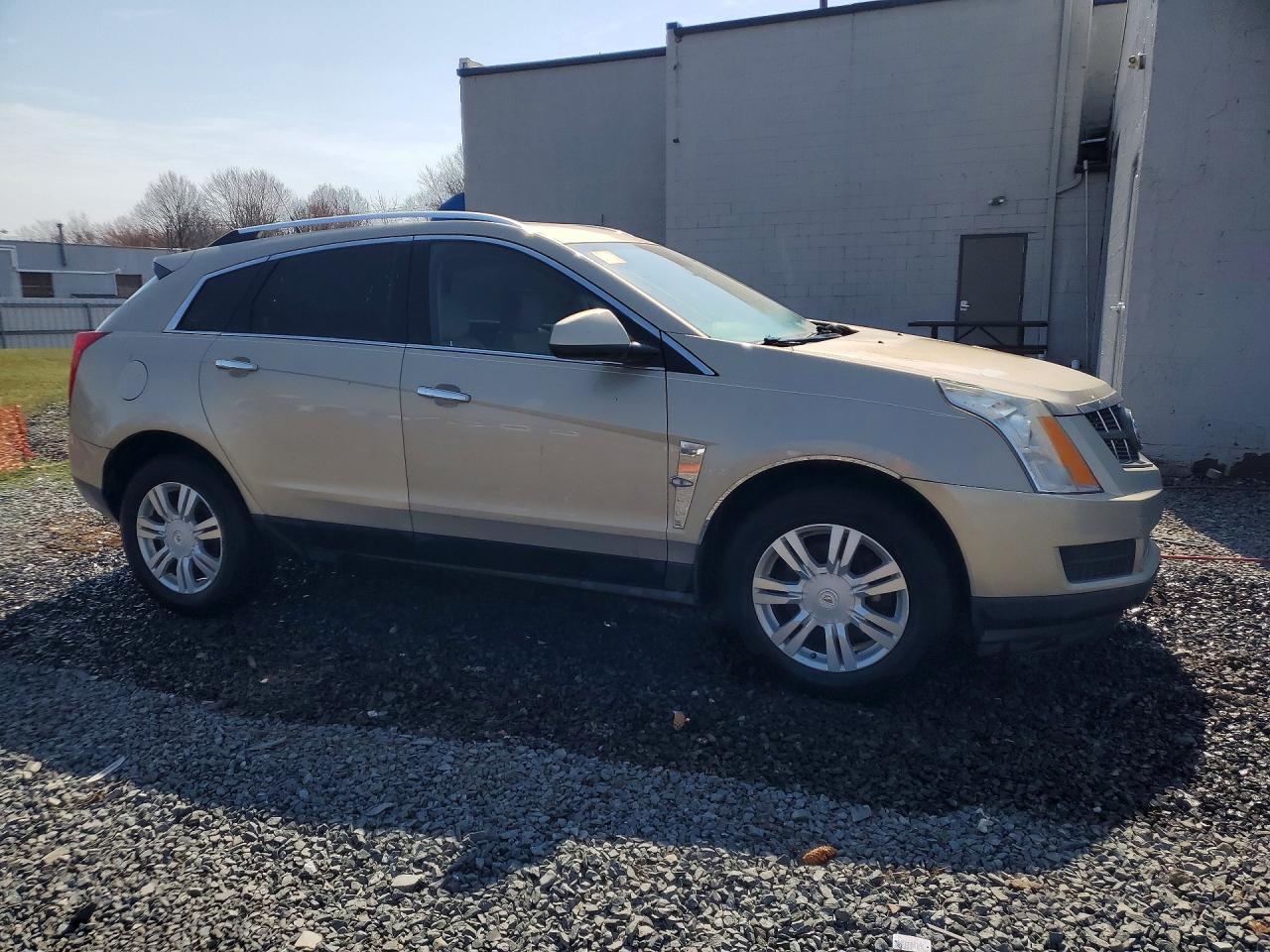 CADILLAC SRX 2010 — 5