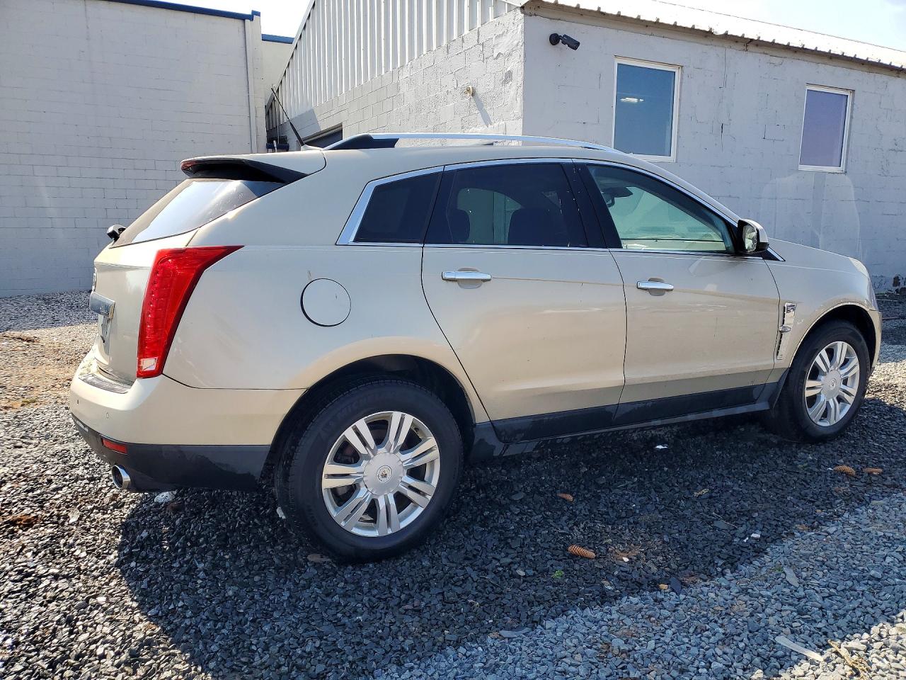 CADILLAC SRX 2010 — 4