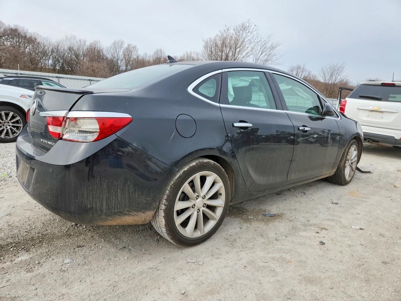 BUICK VERANO 2012 — 4