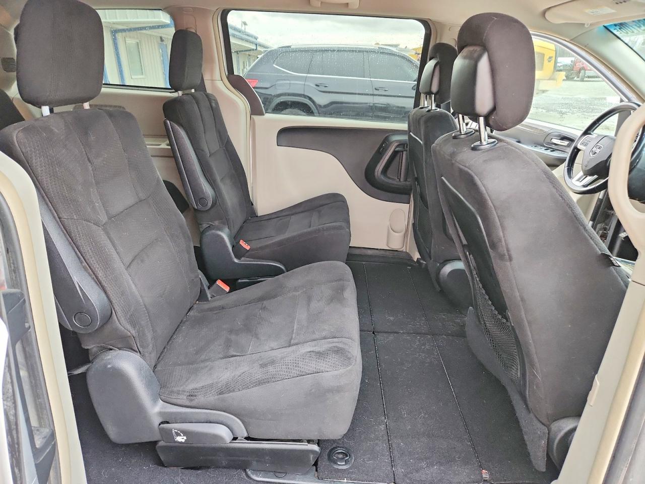 DODGE GRAND CARAVAN 2011 — 12