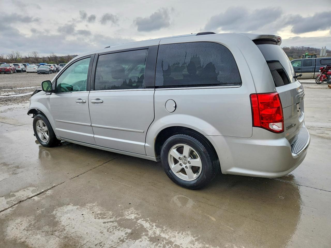 DODGE GRAND CARAVAN 2011 — 3