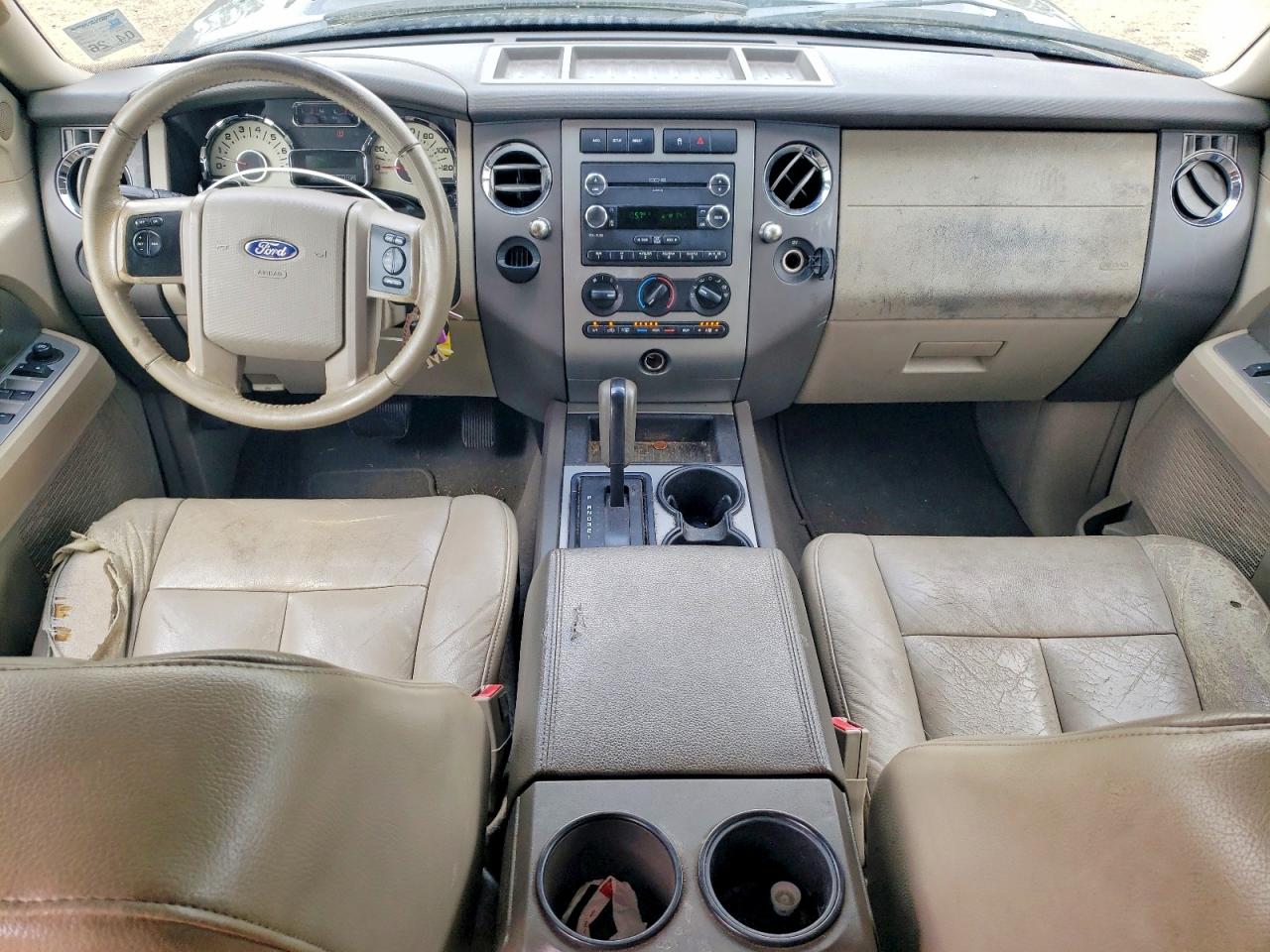 FORD EXPEDITION 2010 — 9