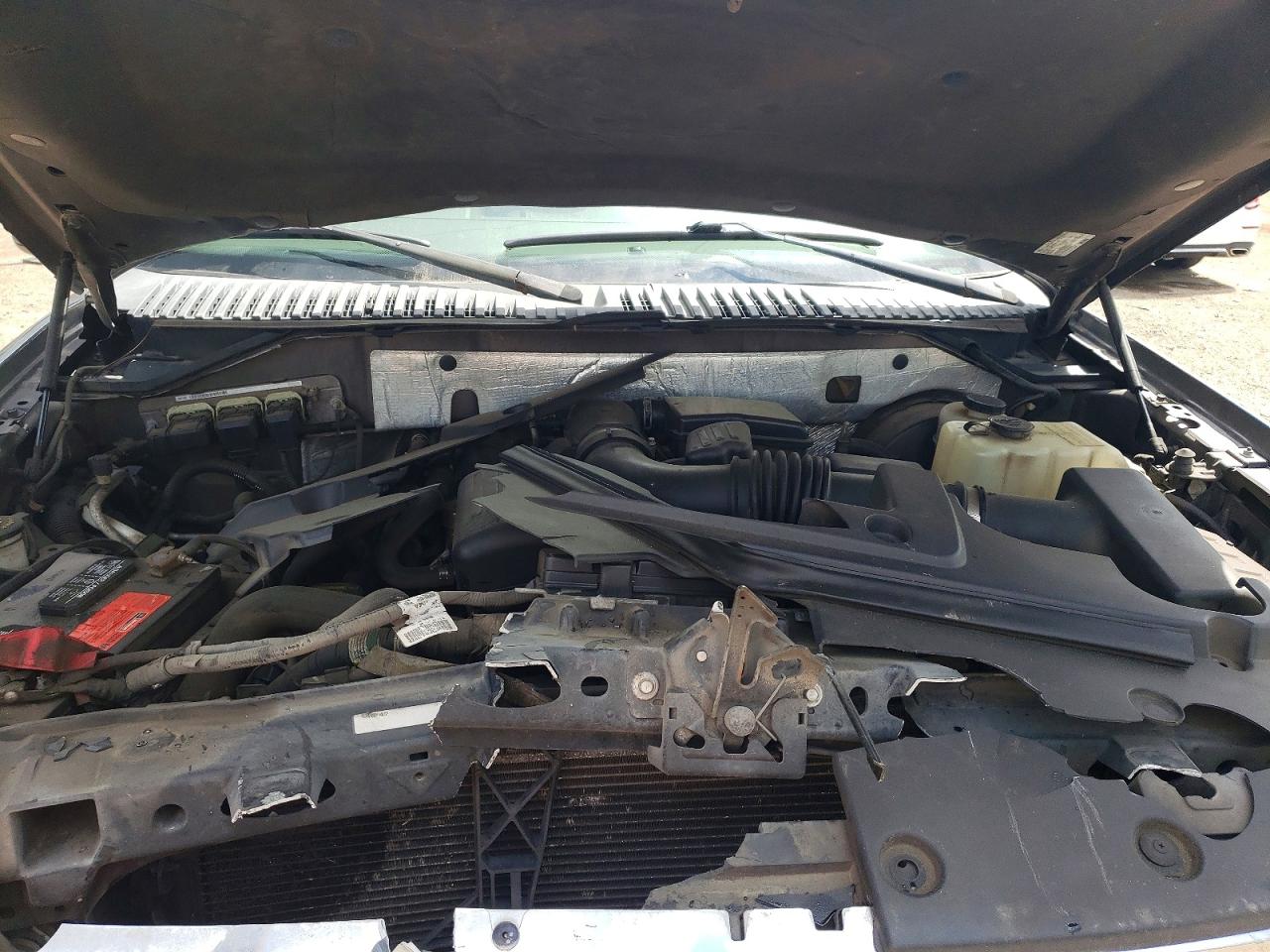 FORD EXPEDITION 2010 — 13