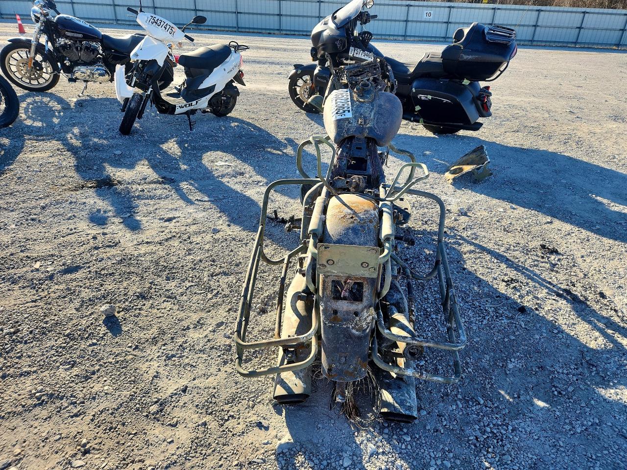 HARLEY-DAVIDSON FLHT 2004 — 5