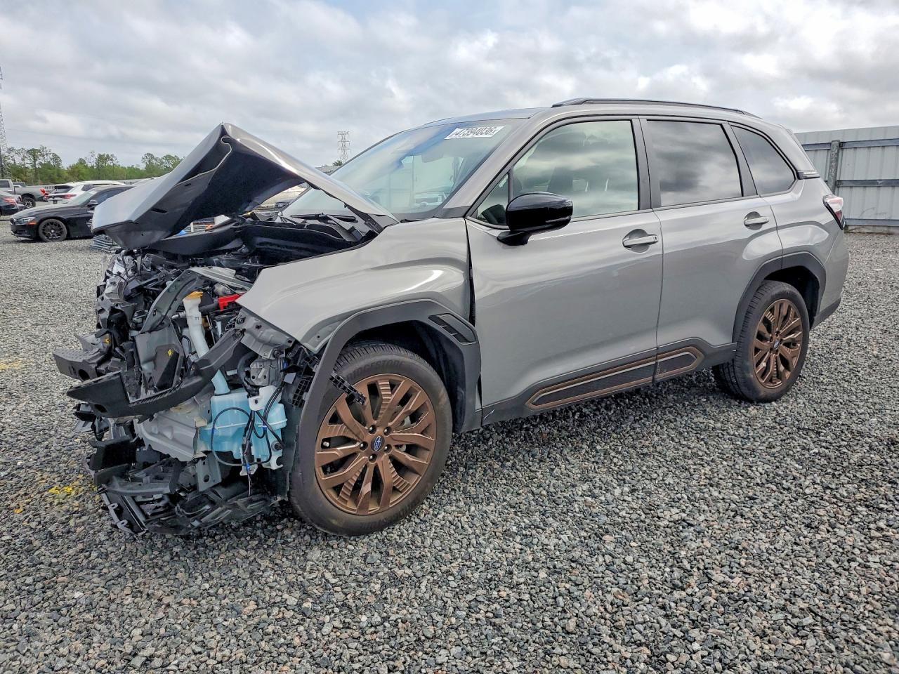 SUBARU FORESTER 2025 — 2
