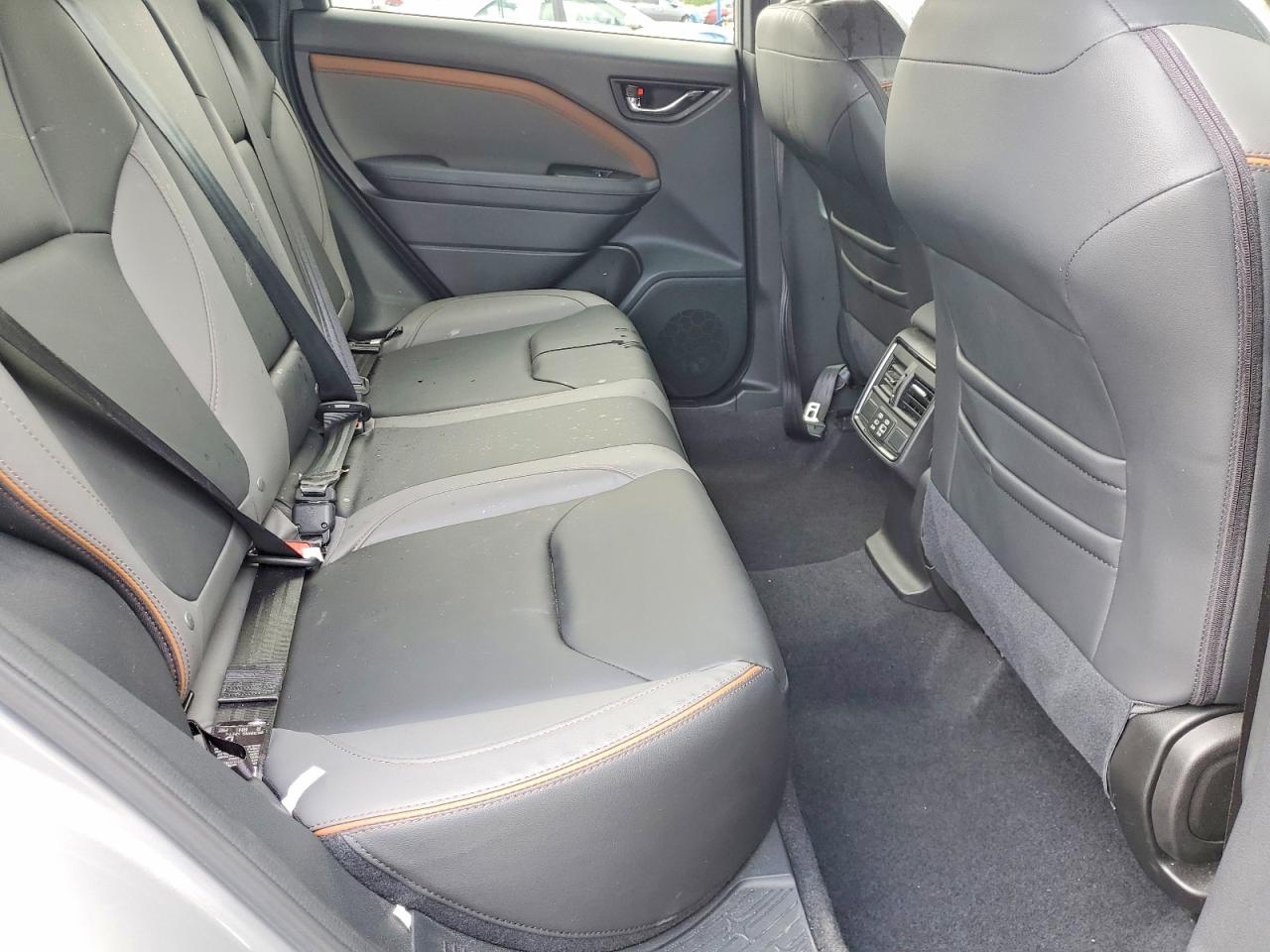 SUBARU FORESTER 2025 — 12