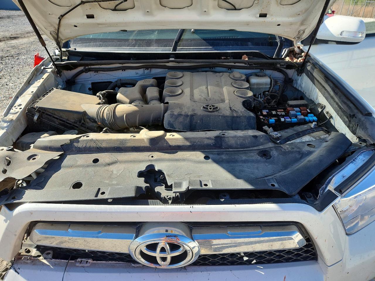 TOYOTA 4RUNNER 2013 — 13