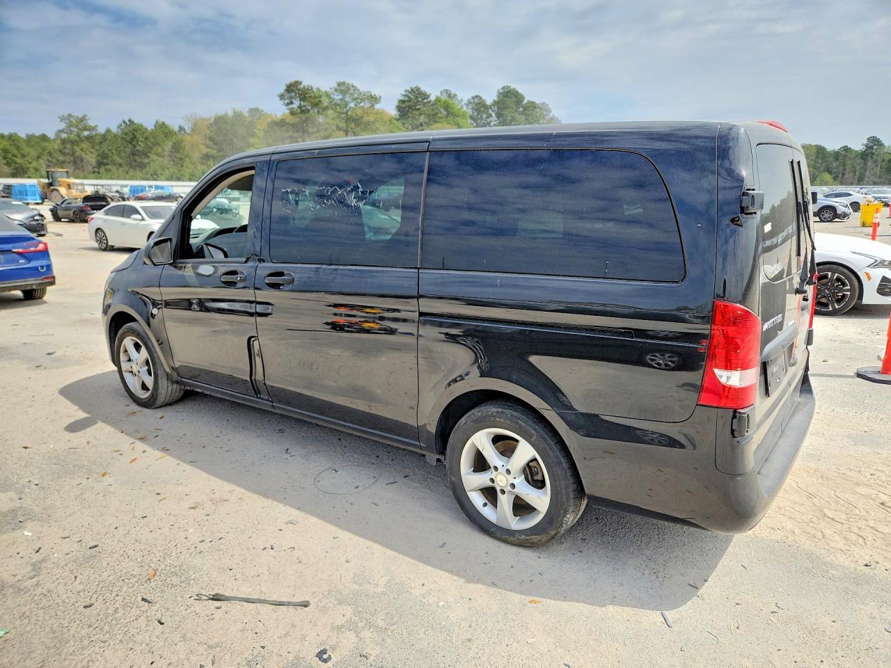 MERCEDES-BENZ METRIS 2018 — 3