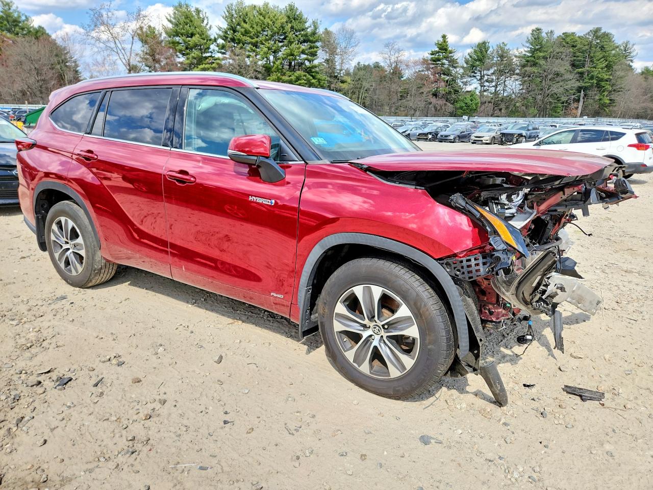 2021 TOYOTA HIGHLANDER HYBRID XLE