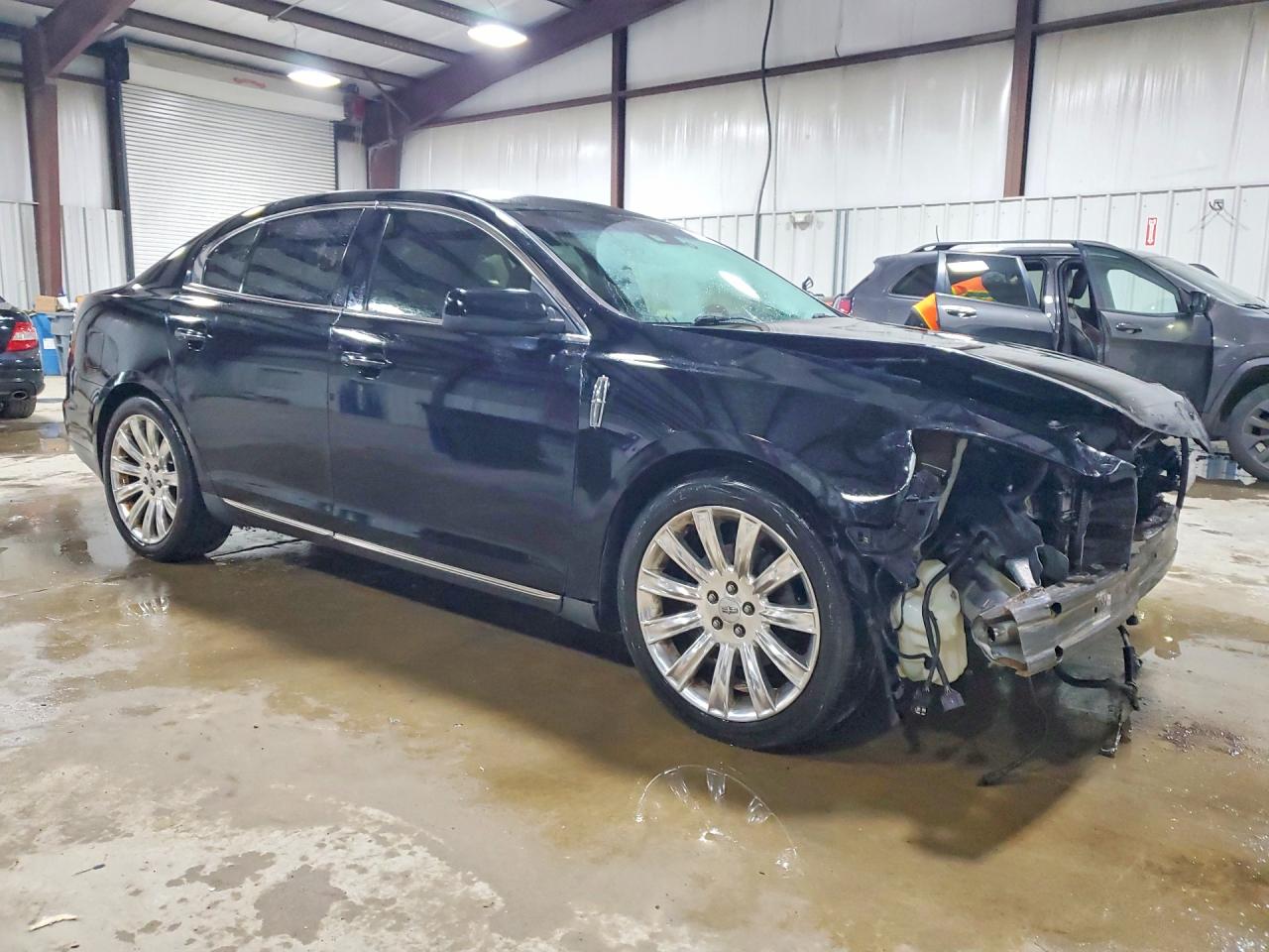 2011 LINCOLN TOWNHOUSE MKS