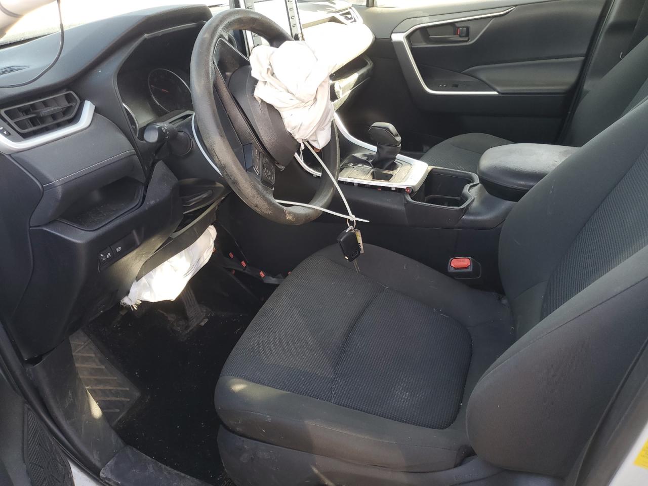 TOYOTA RAV4 2022 — 8