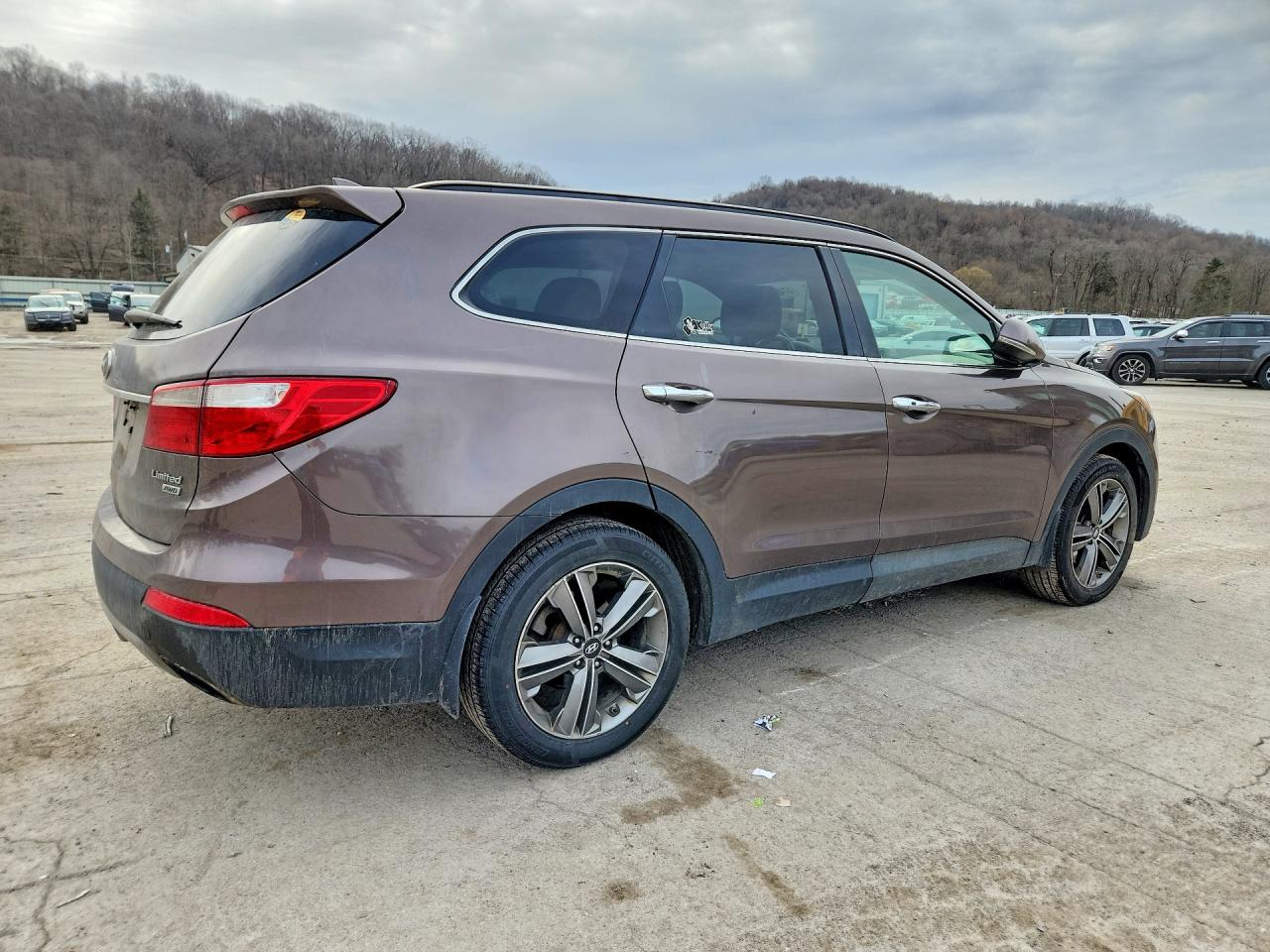 HYUNDAI SANTA FE 2013 — 4