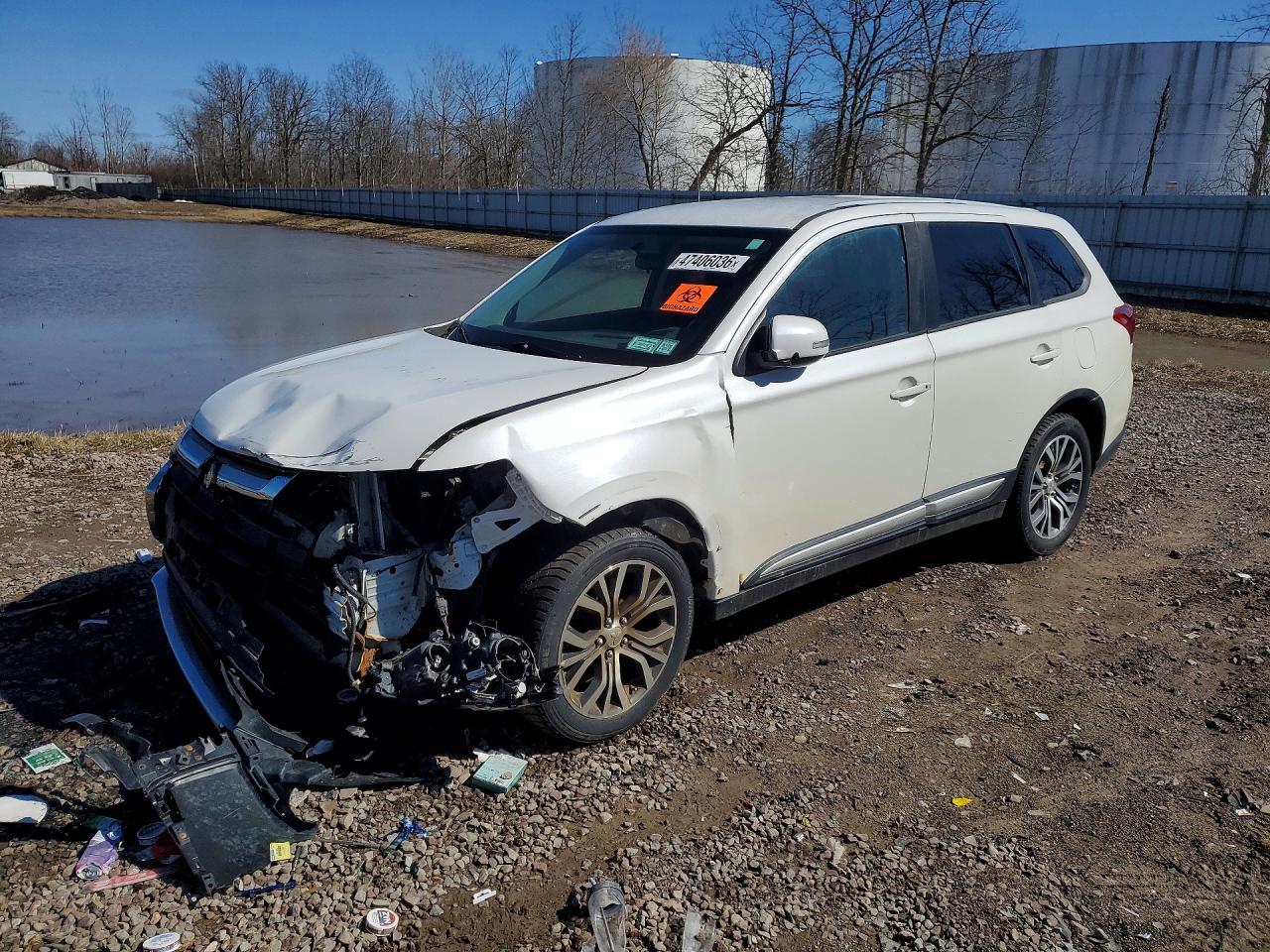 MITSUBISHI OUTLANDER 2016 — 2