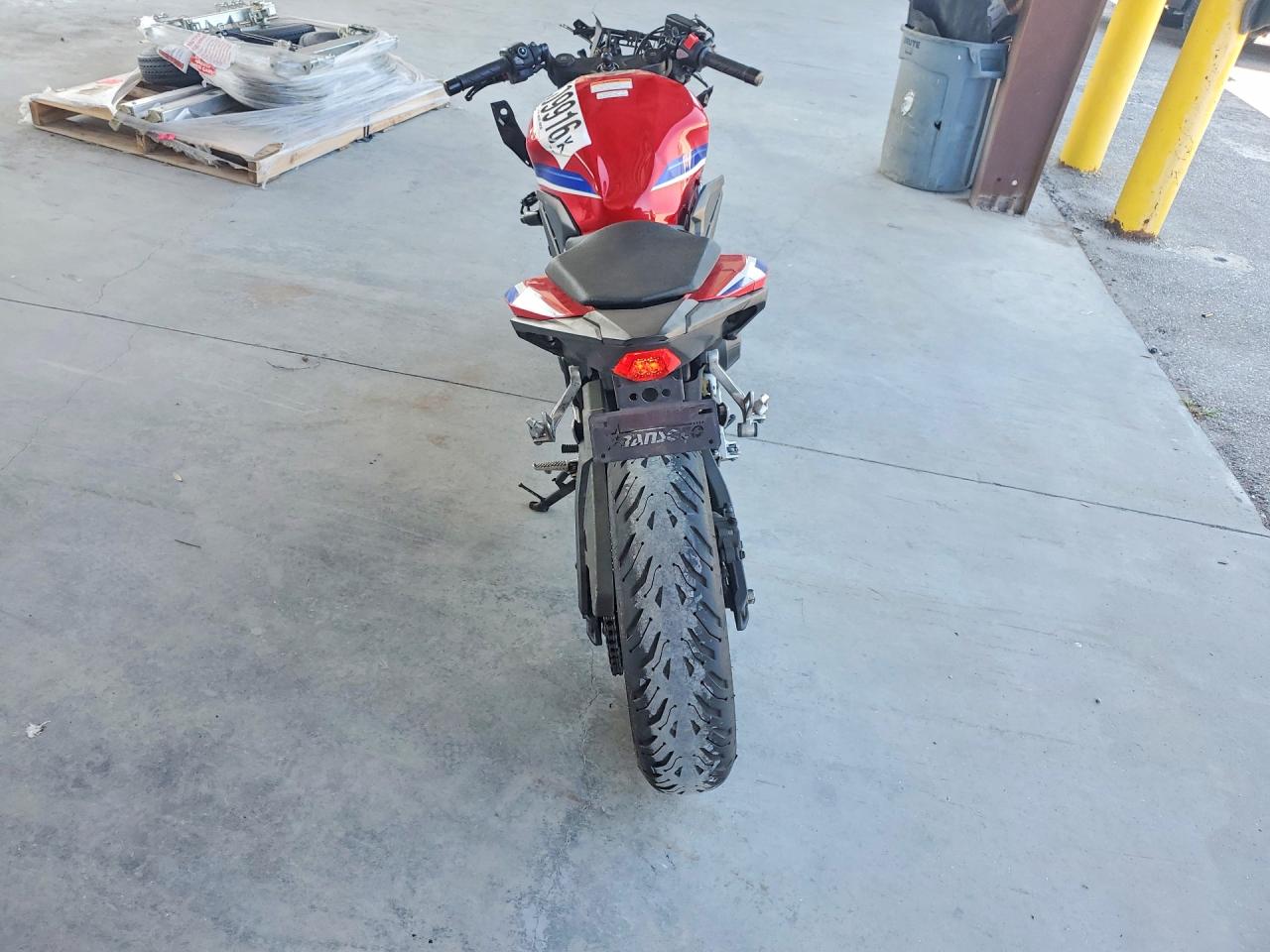 2024 HONDA CBR500 RA