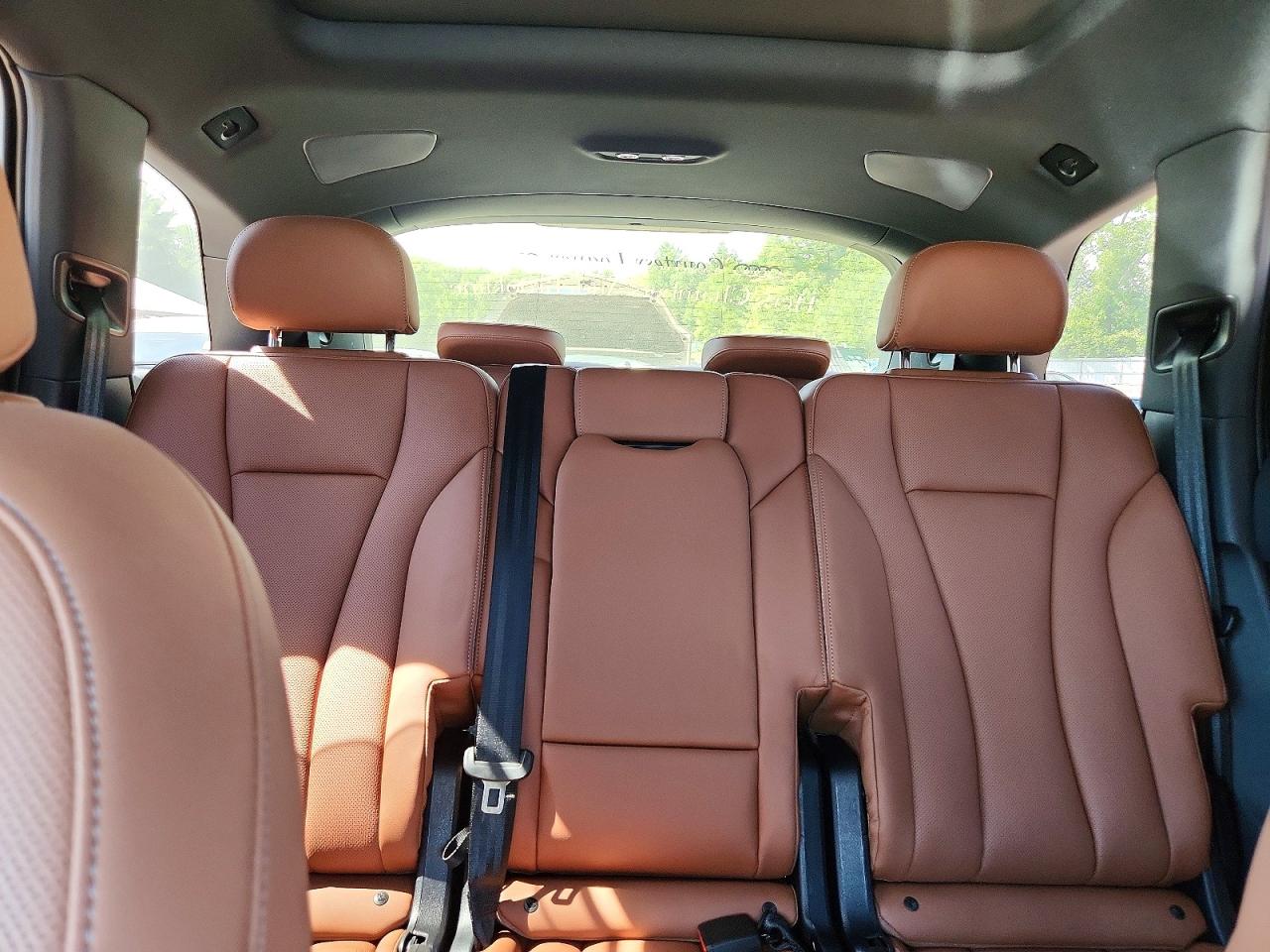 AUDI Q7 2025 — 11