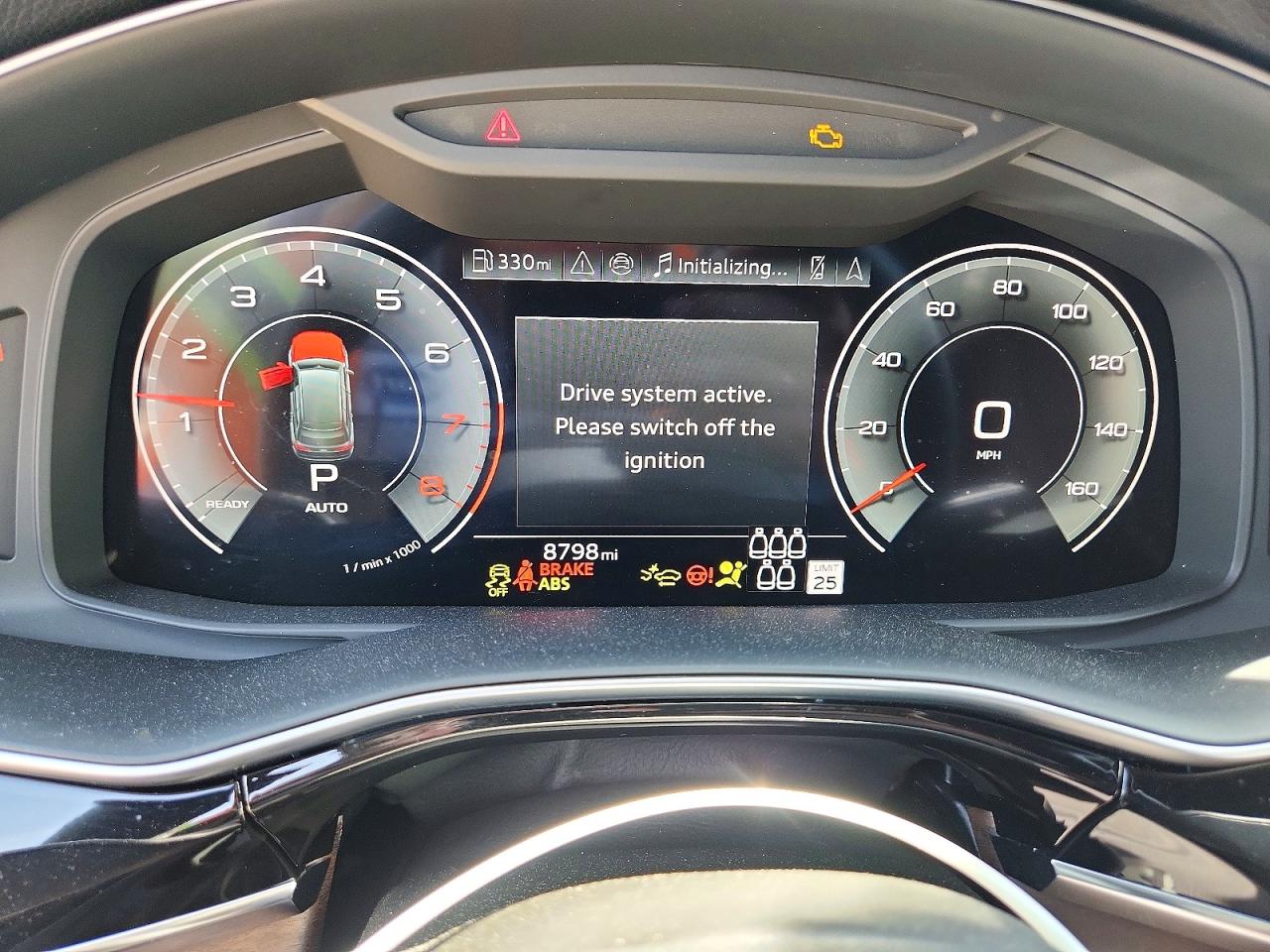 AUDI Q7 2025 — 10