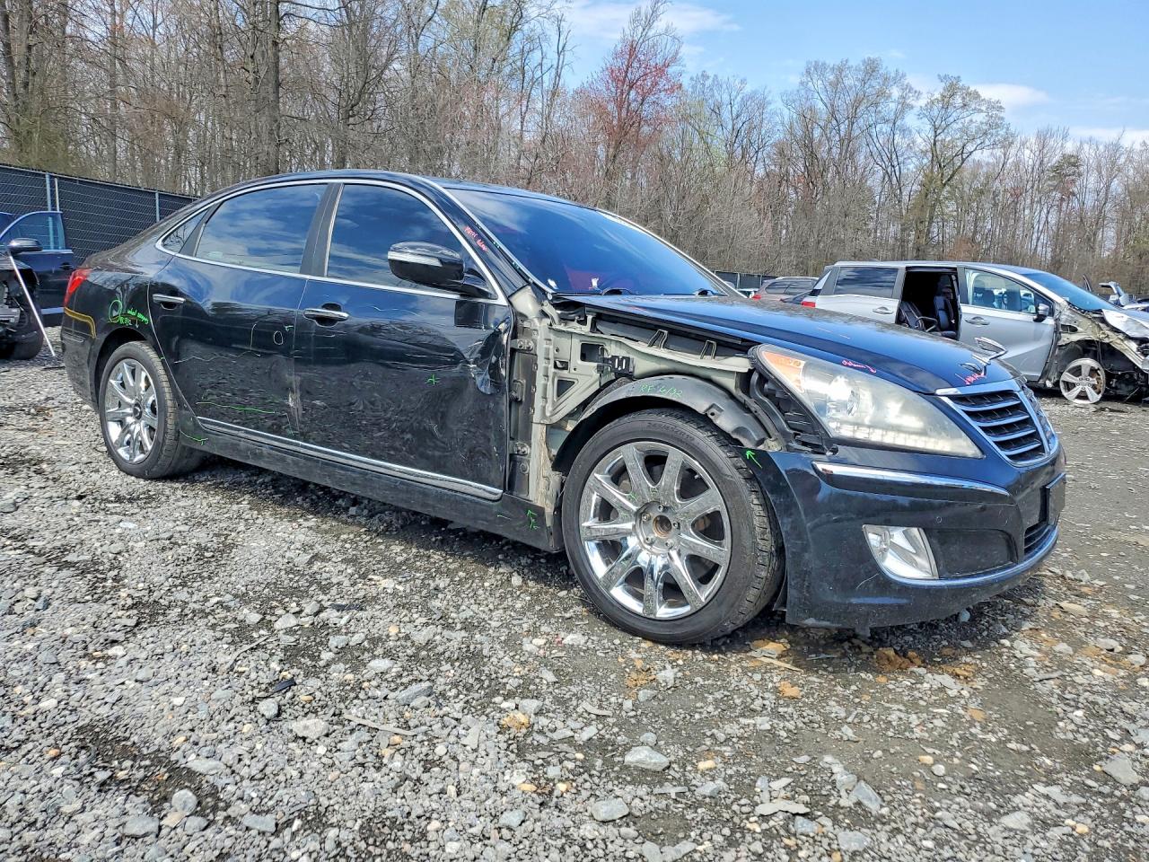 HYUNDAI EQUUS 2013 — 5