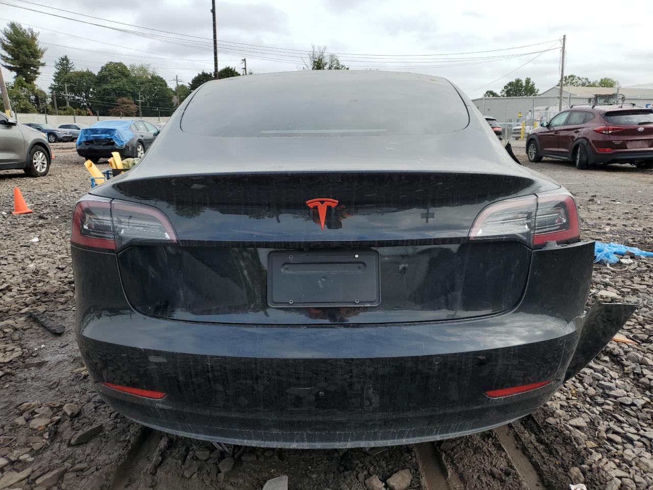 TESLA MODEL 3 2019 — 7