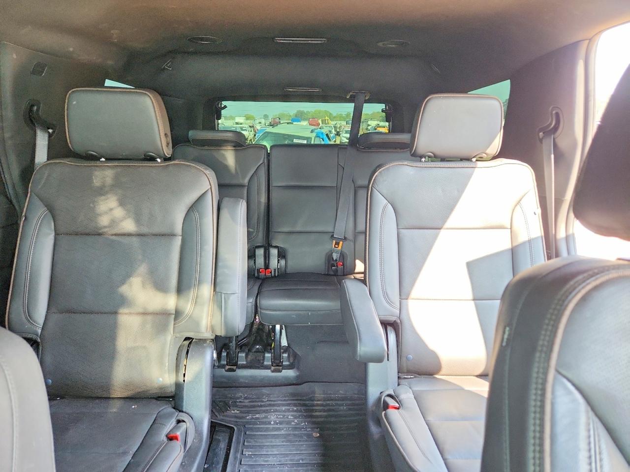 CHEVROLET TAHOE 2023 — 11